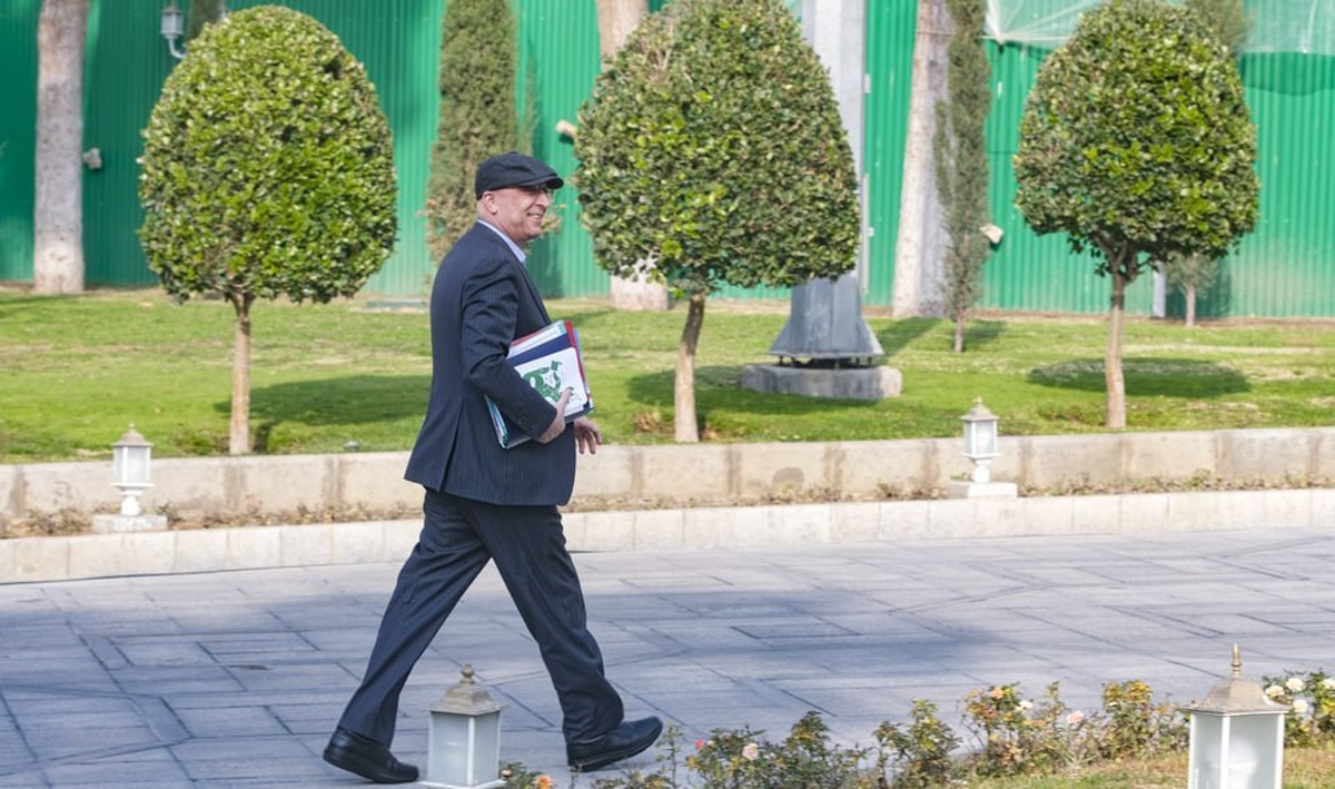 وزیر علوم: اینترنت حوزه‌های برگزاری کنکور قطع می‌شود