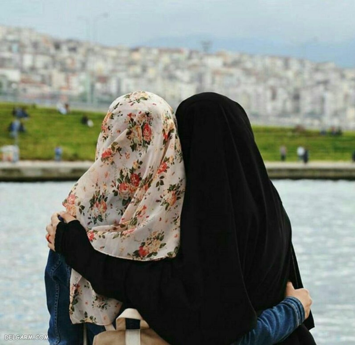 نتایج شگفت آور یک نظرسنجی درباره حجاب | چرا روسری‌ها برداشته نمی‌شود؟