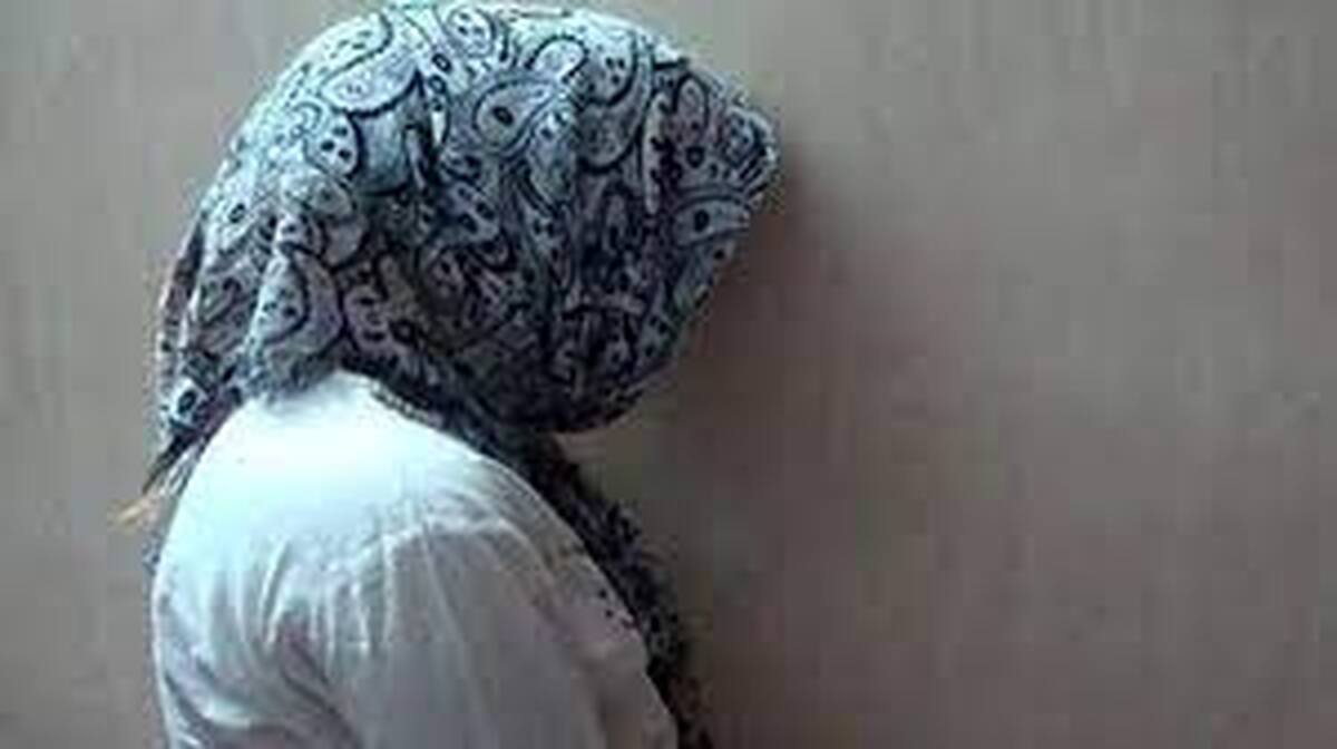 بدهی زن صیغه‌ای باعث پخش شدن عکس‌های مستهجن‌اش شد! | آخرش هم راهی زندان شدم!